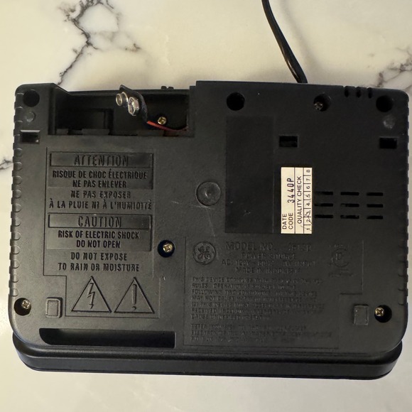 Vintage GE Digital Alarm Clock Radio Woodgrain Finish Tested & Working Retro - Picture 4 of 6